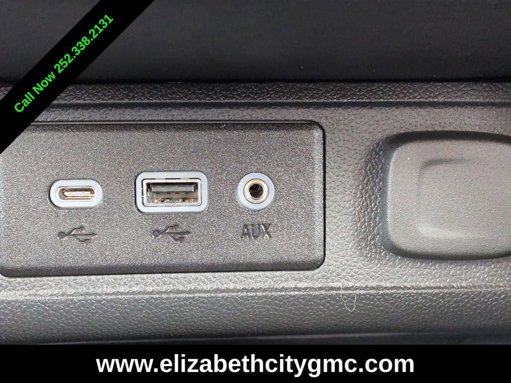 Used 2023 Buick Encore GX Essence w/ Experience Buick Package image 32