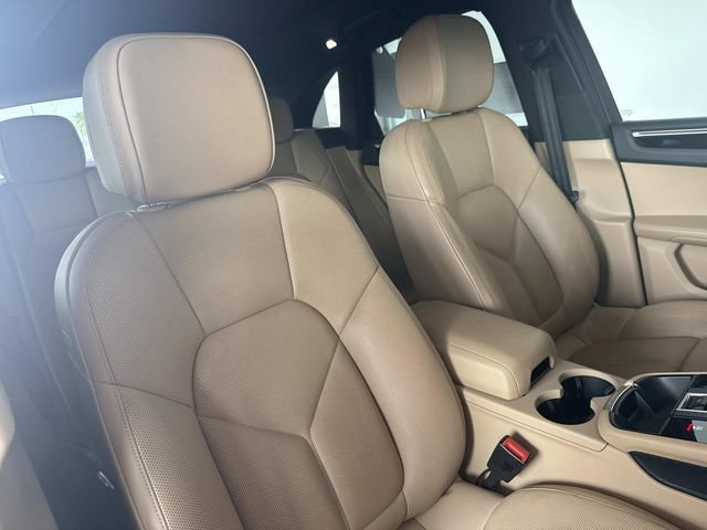 Used 2022 Porsche Macan AWD/4WD image 55