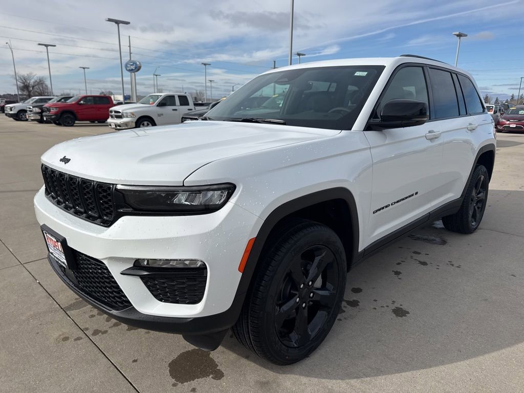 New 2025 Jeep Grand Cherokee Limited w/ Black Appearance Package AWD/4WD image 27