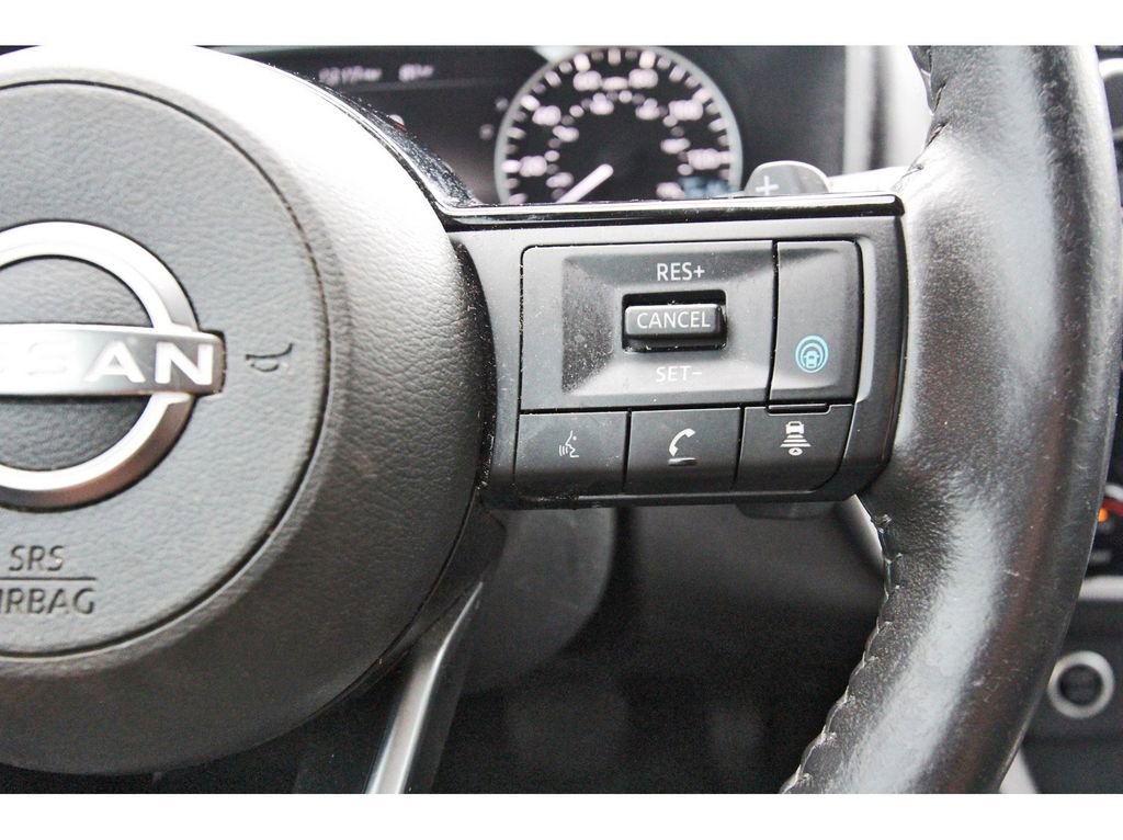 Used 2023 Nissan Rogue SV w/ SV Premium Package FWD image 14