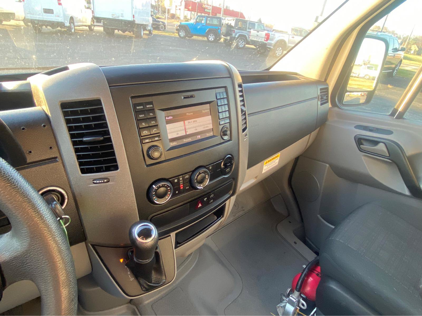 Used 2015 Freightliner Sprinter 2500 RWD image 20