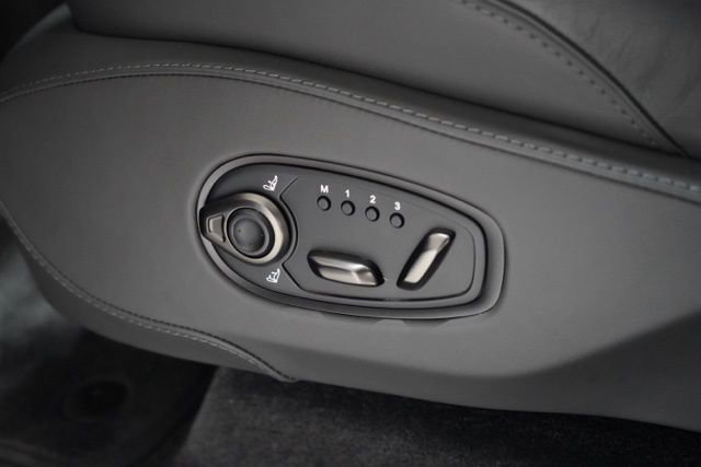 Used 2025 Aston Martin DBX 707 image 25