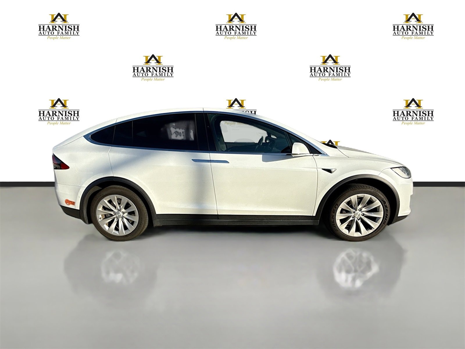 Used 2019 Tesla Model X 75D image 7