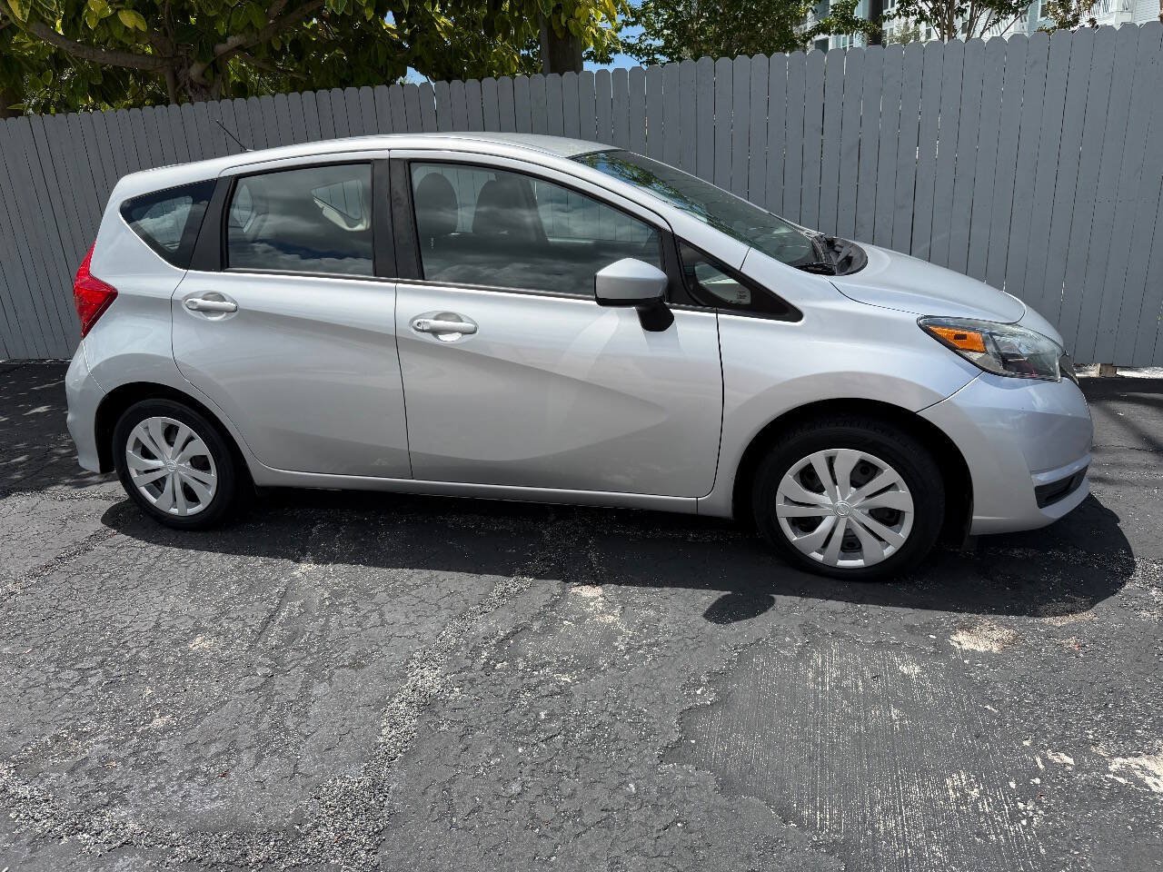 Used 2017 Nissan Versa Note S Plus FWD image 2
