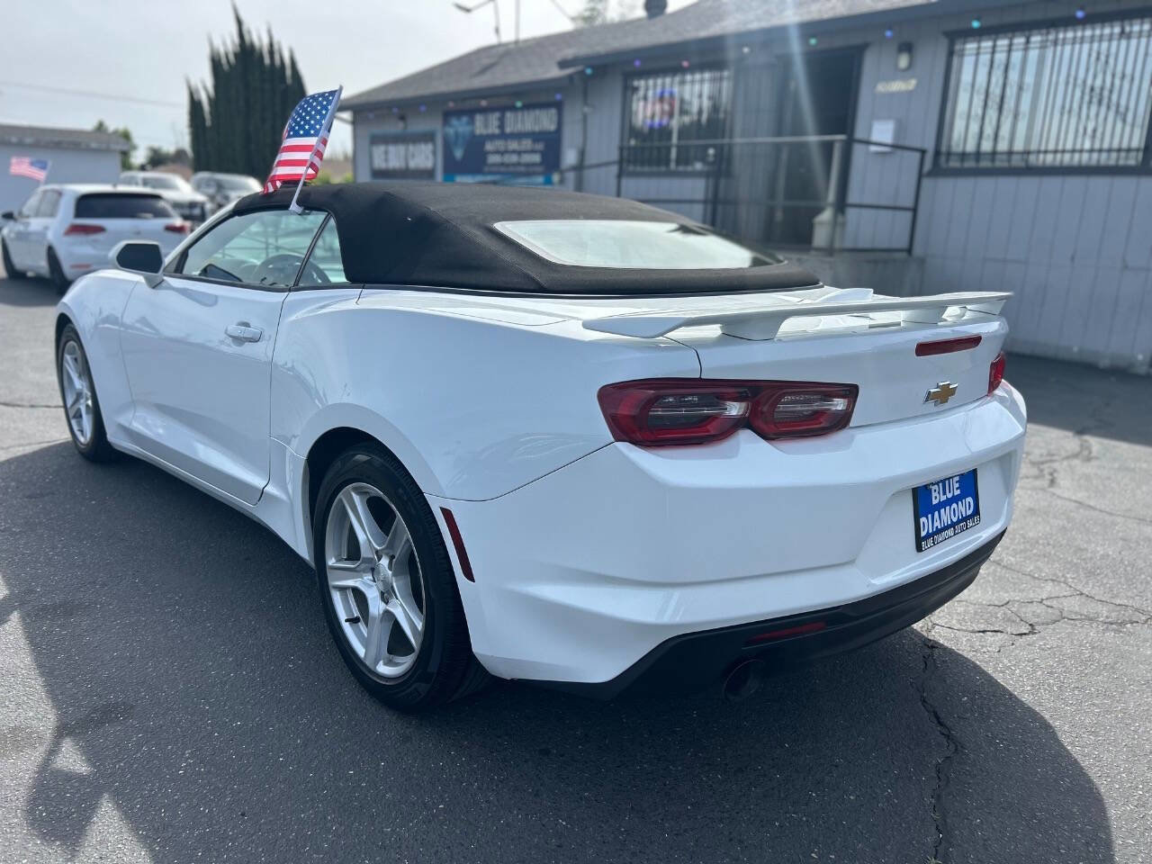 Used 2020 Chevrolet Camaro LT image 4