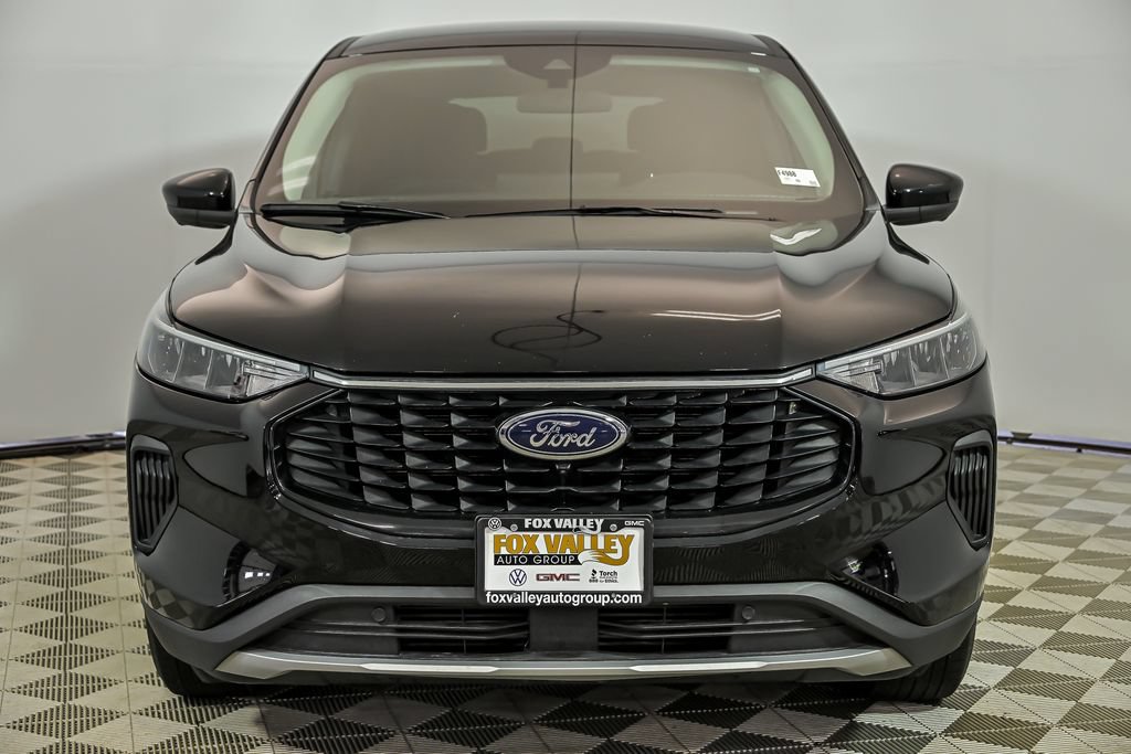 Used 2023 Ford Escape Active w/ Tech Pack #2 AWD/4WD image 4