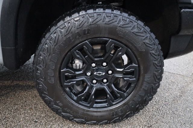 Certified 2025 Chevrolet Silverado 1500 ZR2 w/ Technology Package image 16