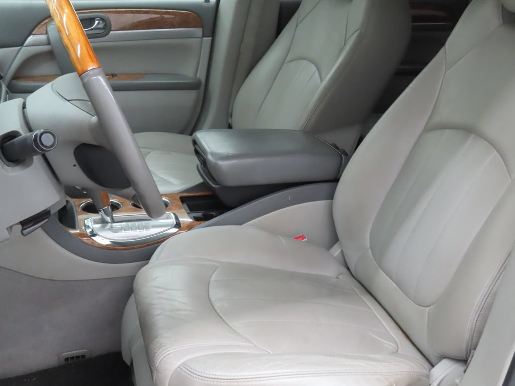 Used 2011 Buick Enclave CXL FWD image 10