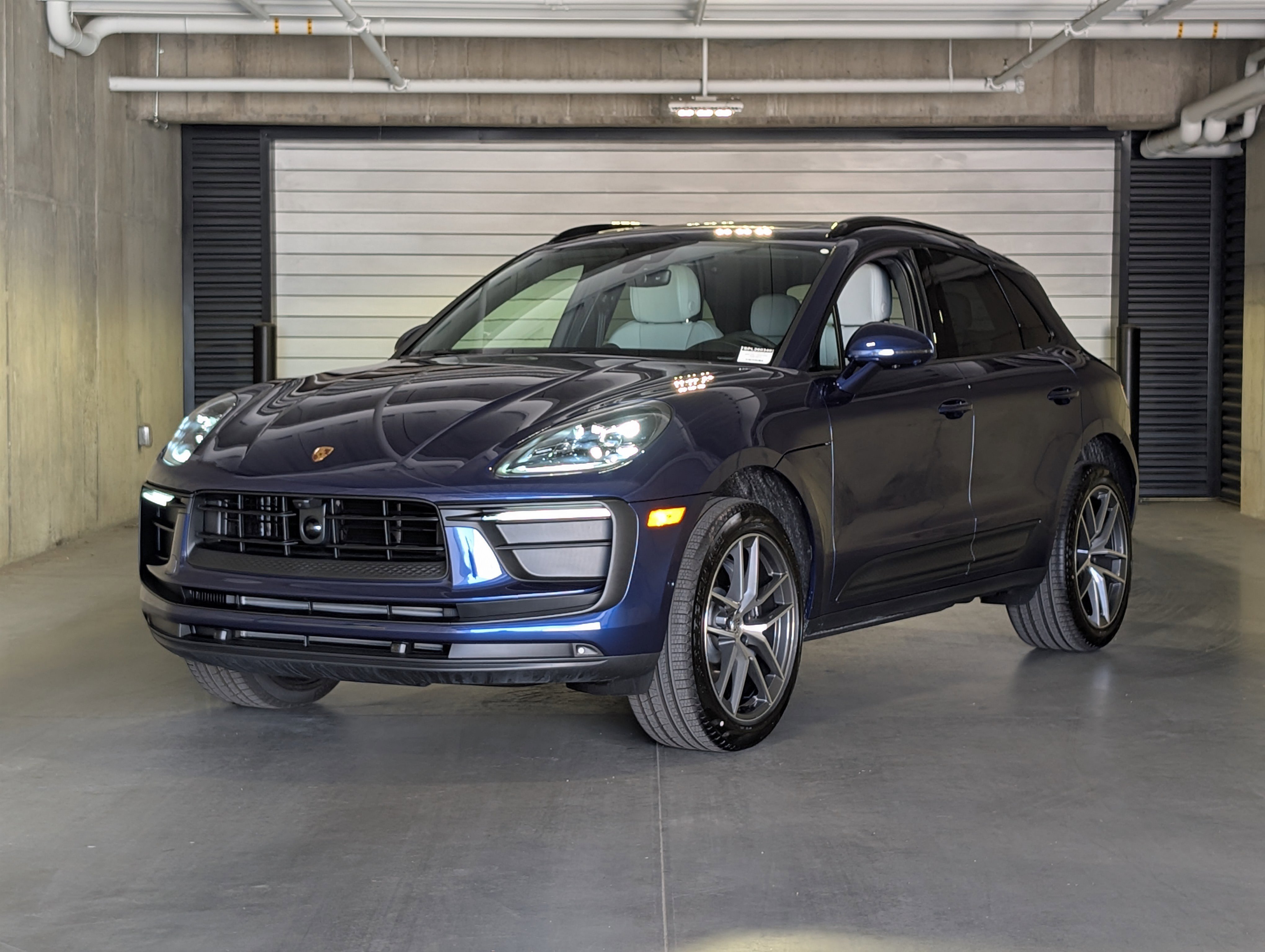 New 2026 Porsche Macan AWD/4WD video 1