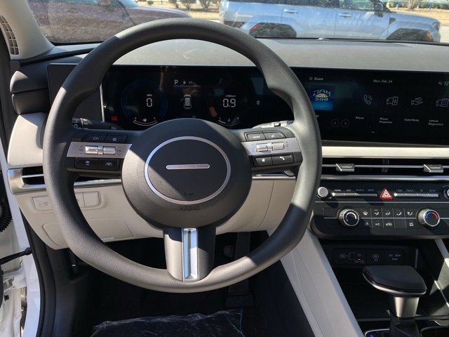 New 2025 Hyundai Tucson SE image 15