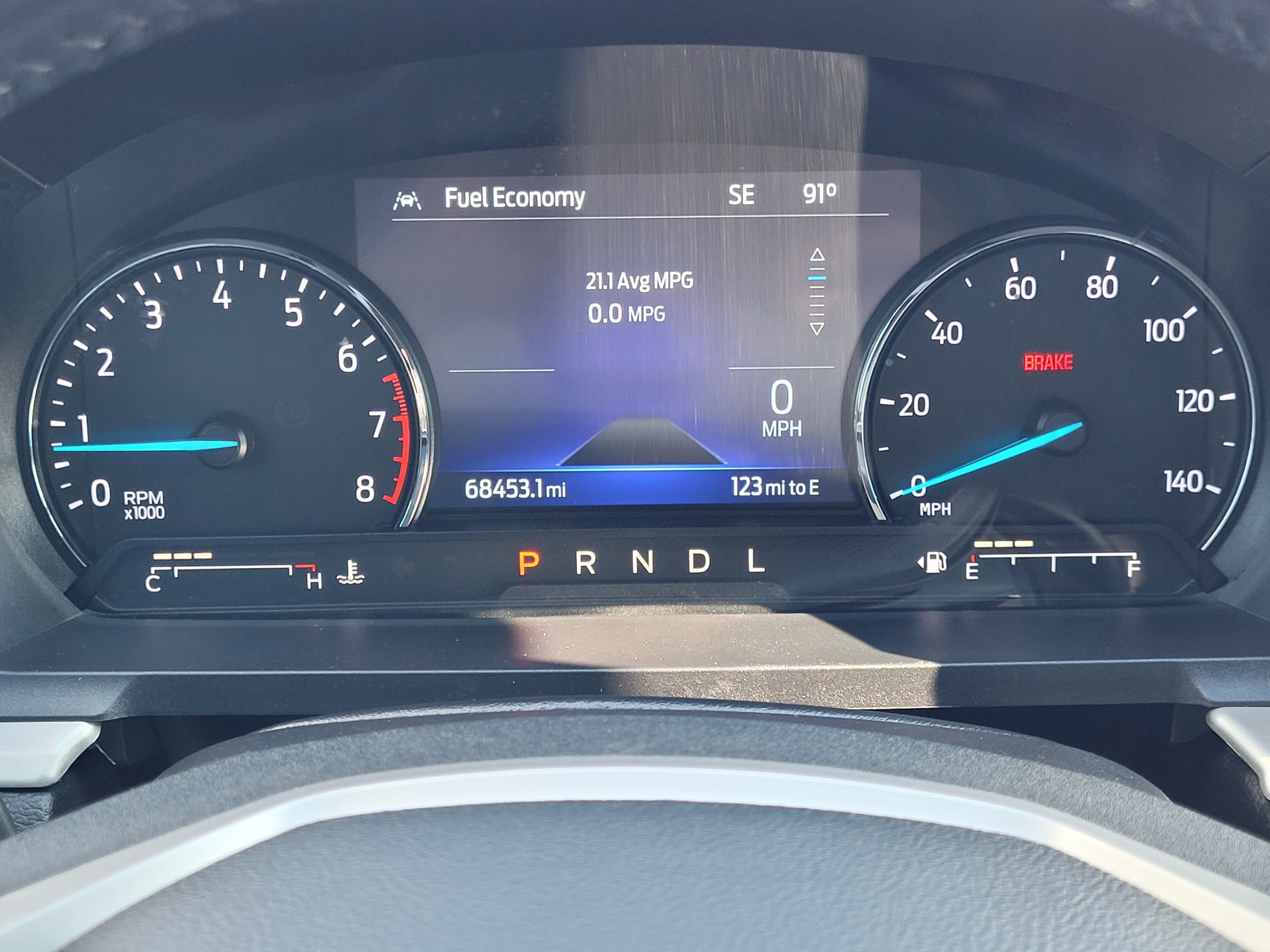 Used 2022 Ford Explorer XLT w/ Equipment Group 202A AWD/4WD image 19