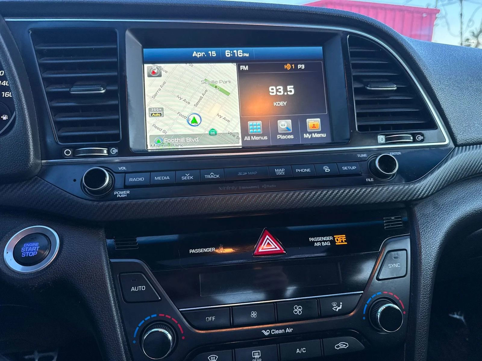 Used 2018 Hyundai Elantra Sport w/ Sport Premium Package 03 FWD image 31