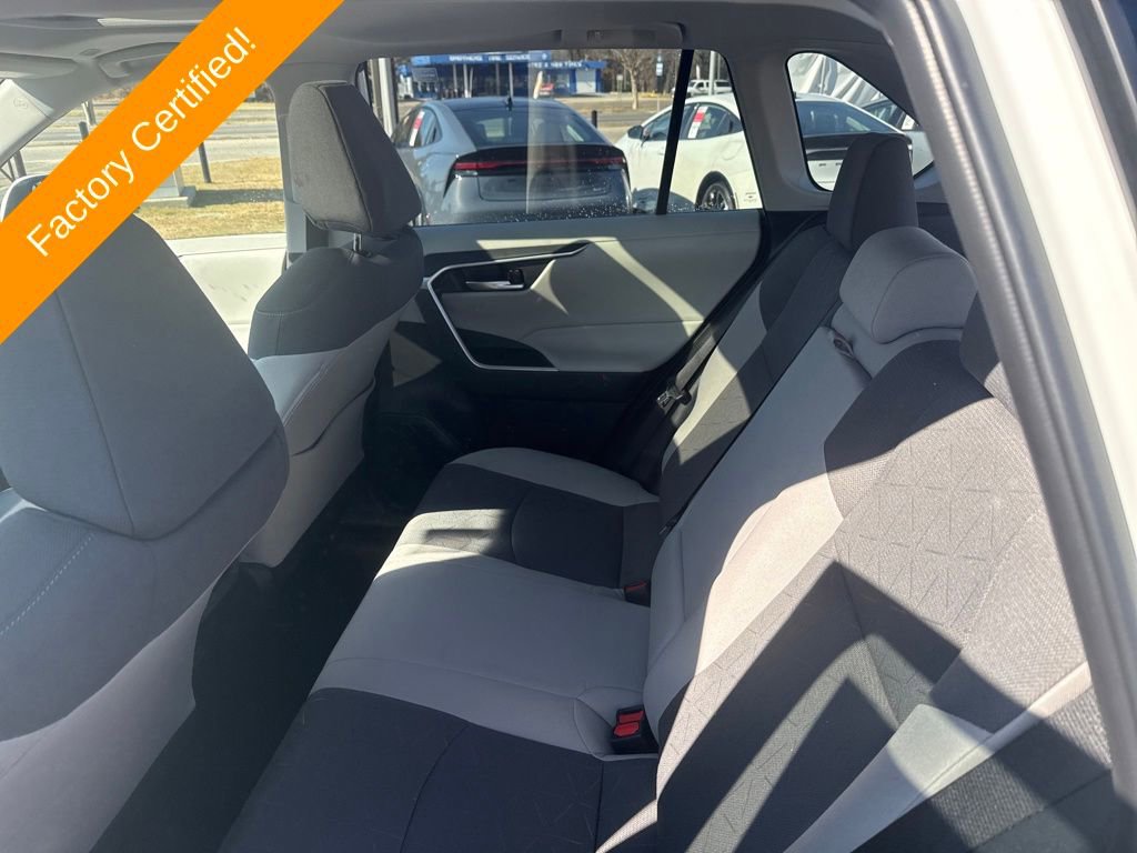 Used 2025 Toyota RAV4 XLE image 21