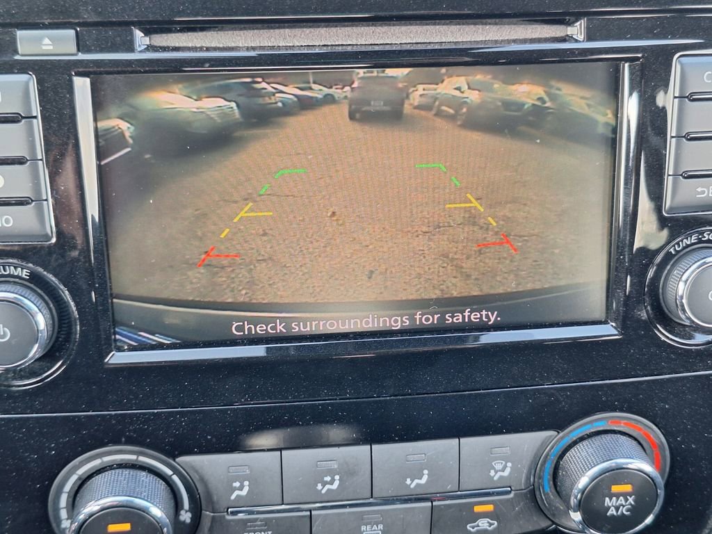 Used 2021 Nissan Rogue Sport S image 16