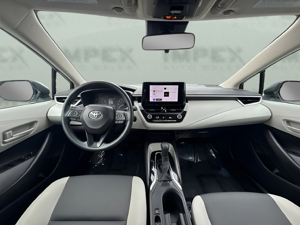 Used 2025 Toyota Corolla LE w/ Convenience Package FWD image 11