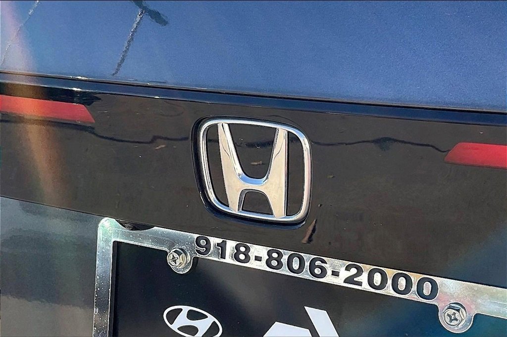 Used 2024 Honda Accord EX image 11