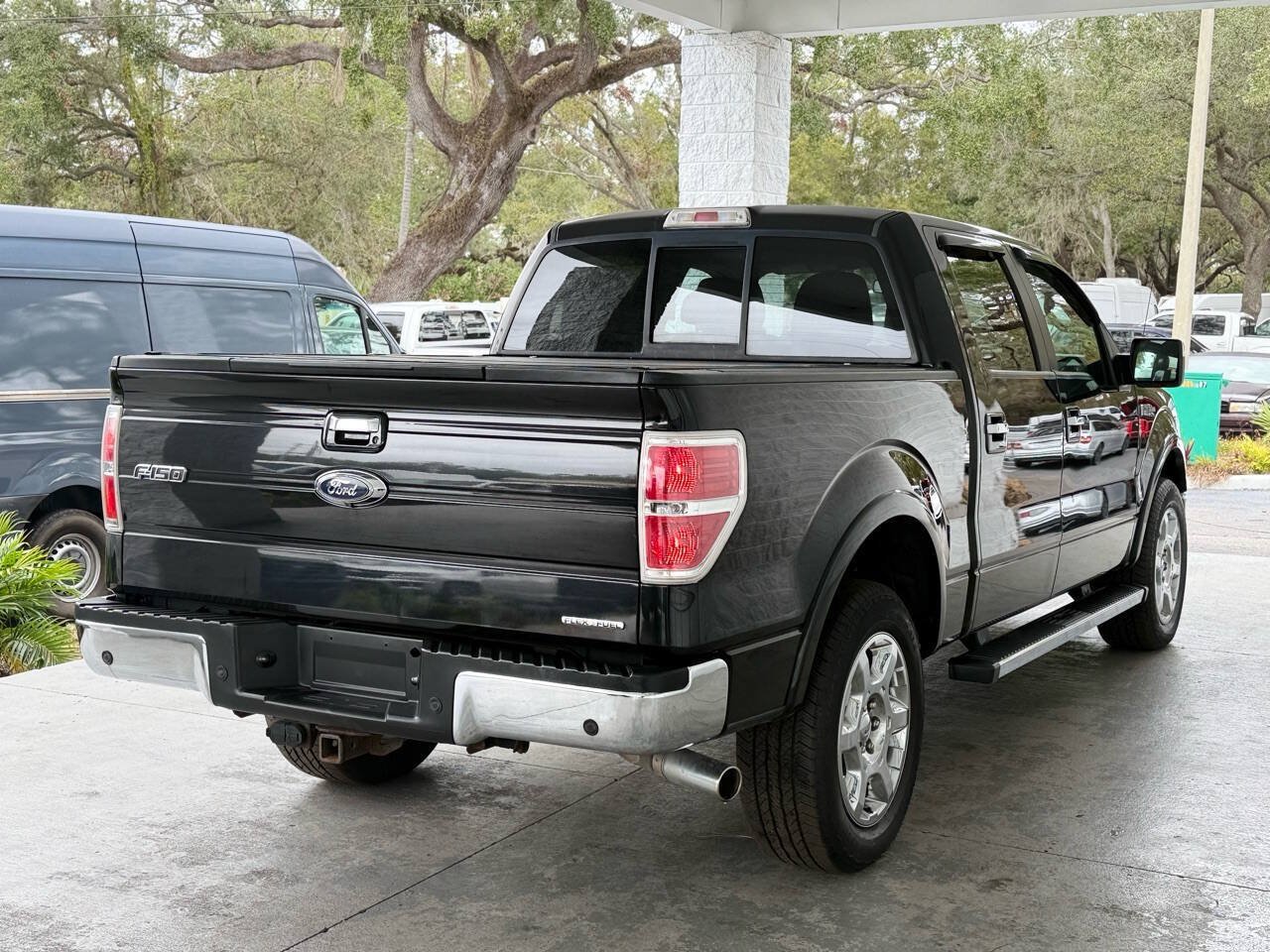 Used 2014 Ford F150 Lariat w/ Equipment Group 502A Luxury AWD/4WD image 11