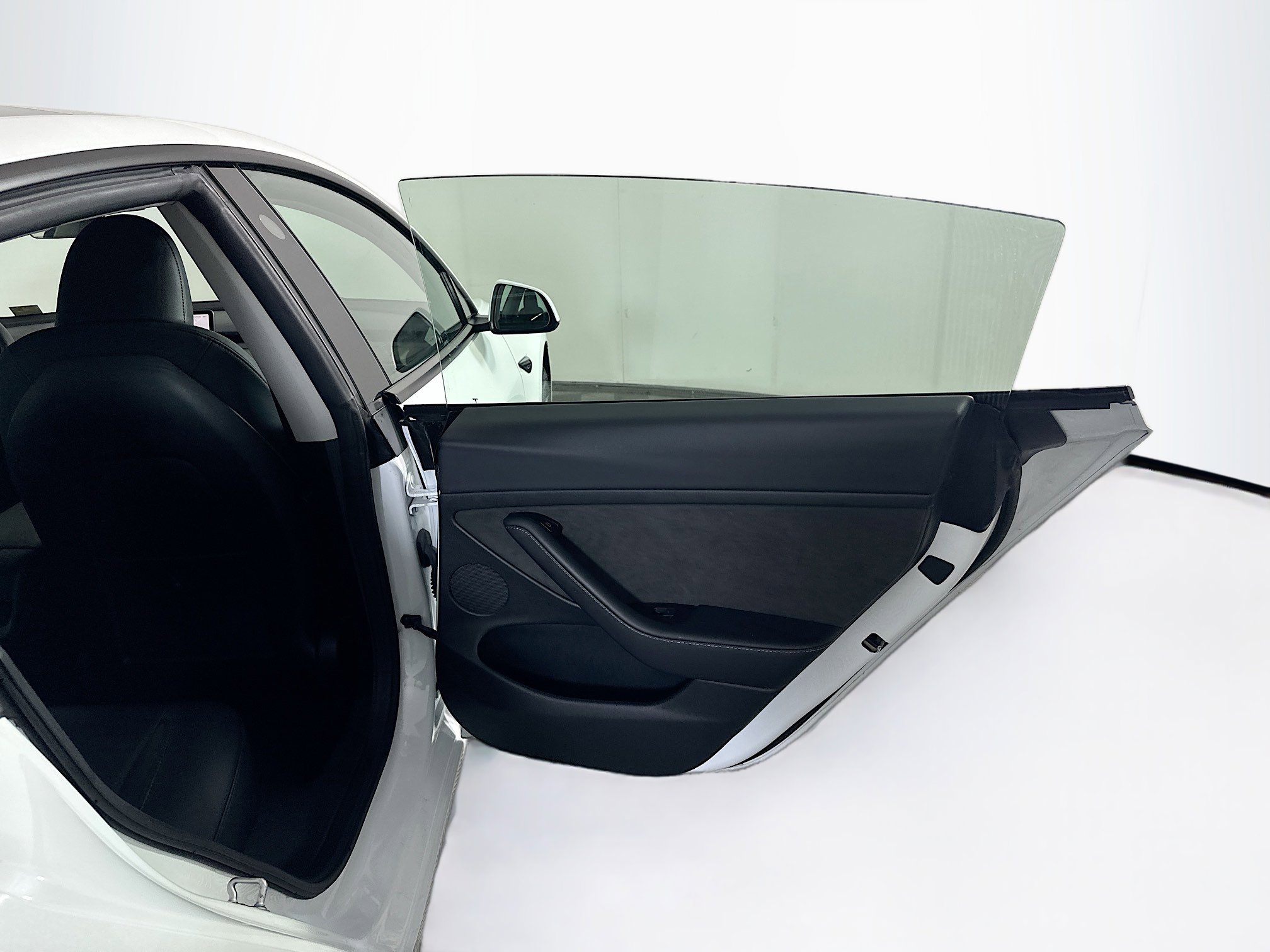 Used 2023 Tesla Model 3 Standard Range RWD image 32