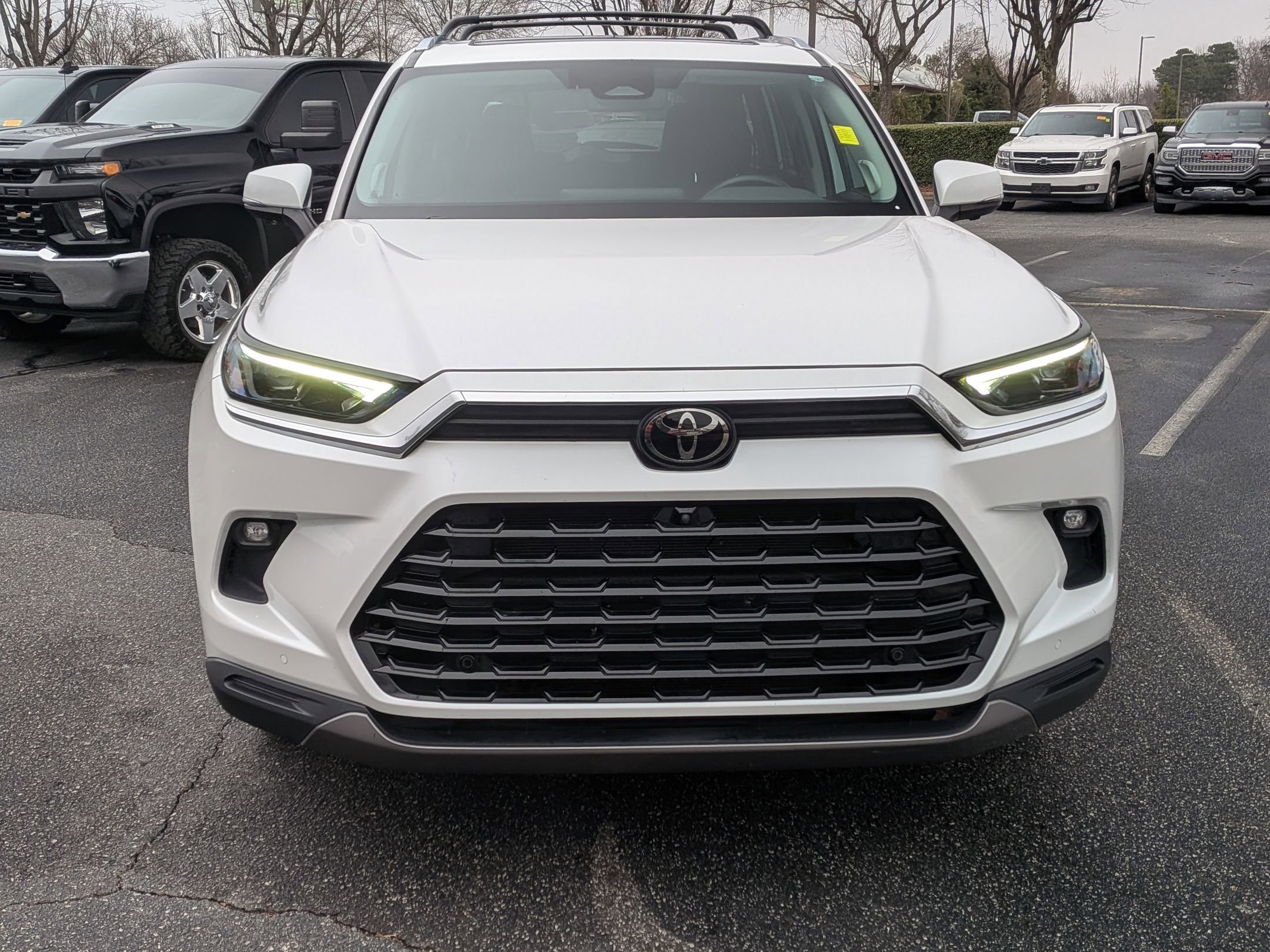 Used 2024 Toyota Grand Highlander Limited image 3