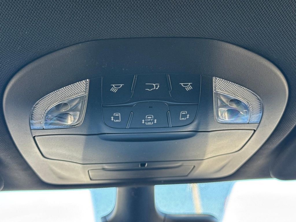 New 2026 Chrysler Pacifica Select AWD/4WD image 19