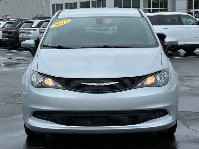 Used 2022 Chrysler Voyager LX FWD image 41