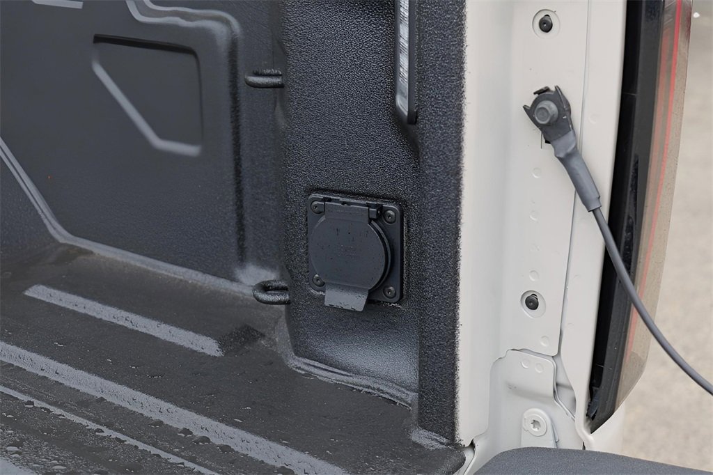 New 2026 GMC Sierra 2500 AT4 w/ AT4 Premium Plus Package image 30