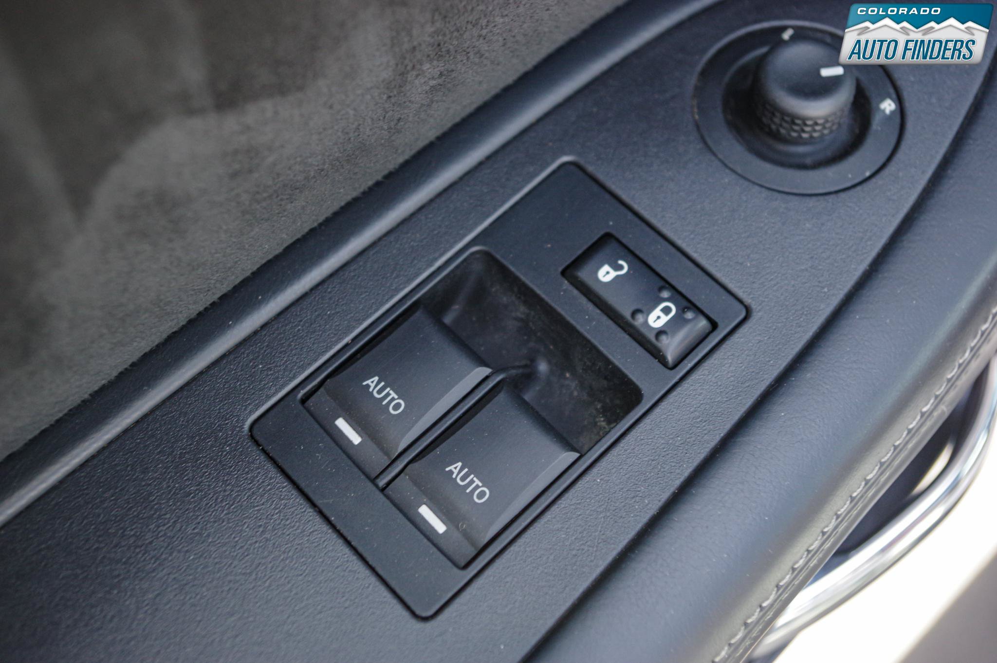 Used 2010 Dodge Challenger SRT8 w/ SRT Option Group II RWD image 11