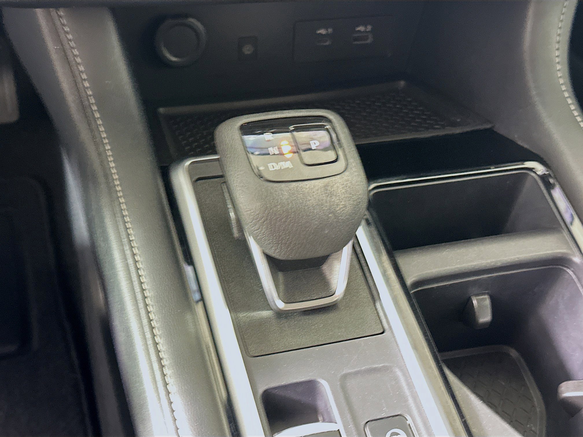 Used 2023 Nissan Pathfinder SL w/ Black Appearance Package image 25