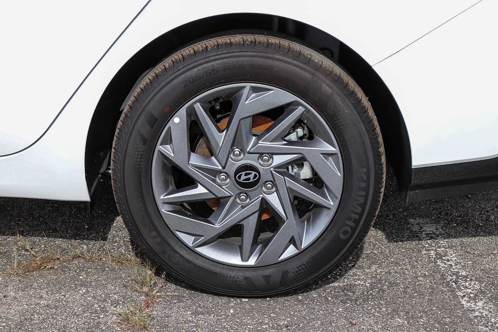 New 2026 Hyundai Elantra Hybrid FWD image 13