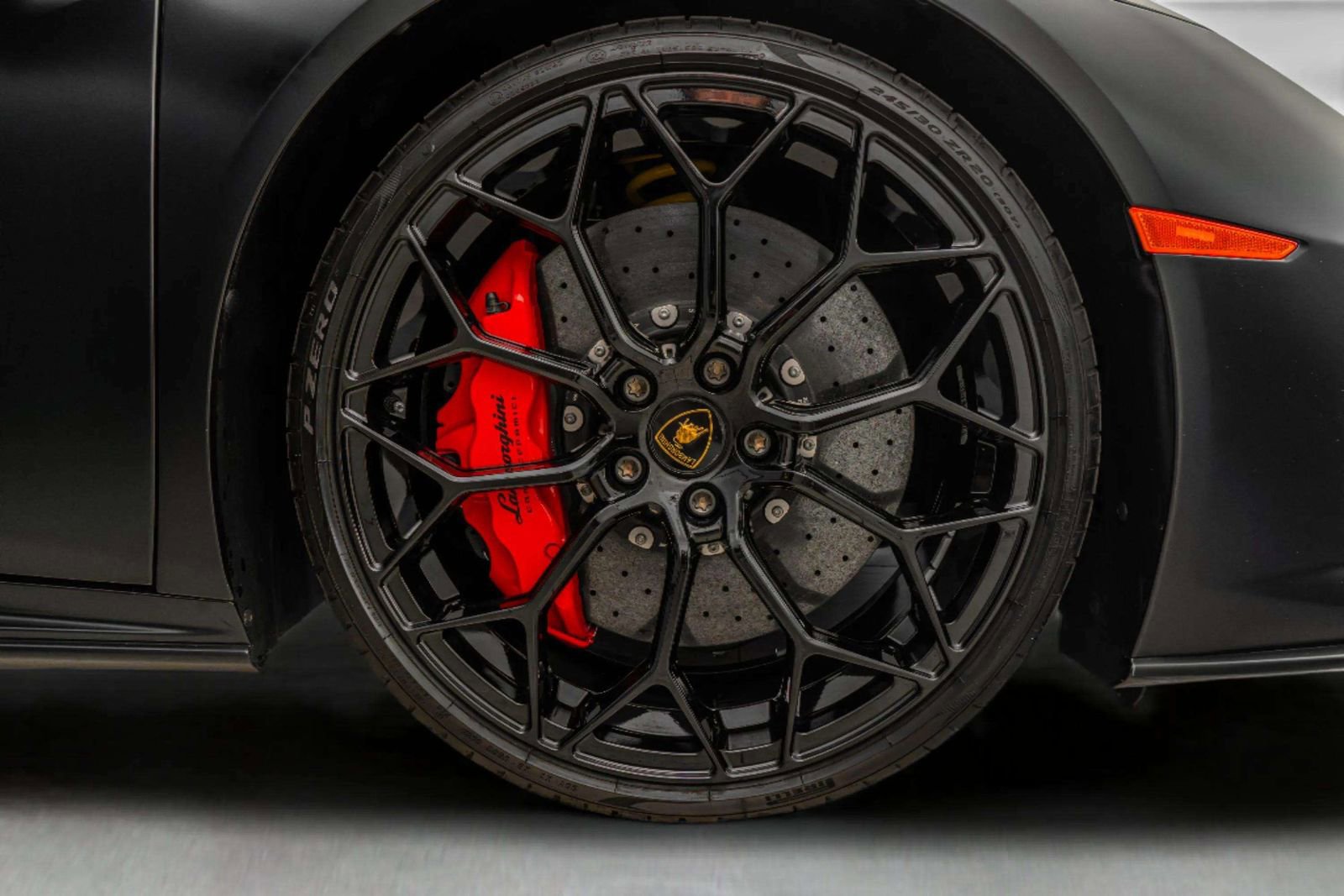Used 2023 Lamborghini Huracan EVO RWD image 53