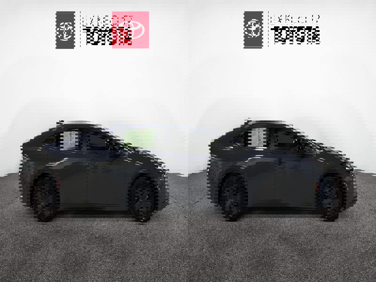 Used 2024 Toyota Prius LE image 11