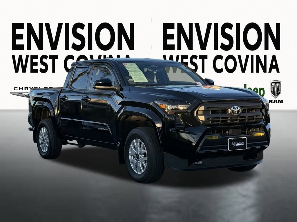 Used 2025 Toyota Tacoma SR5 image 2