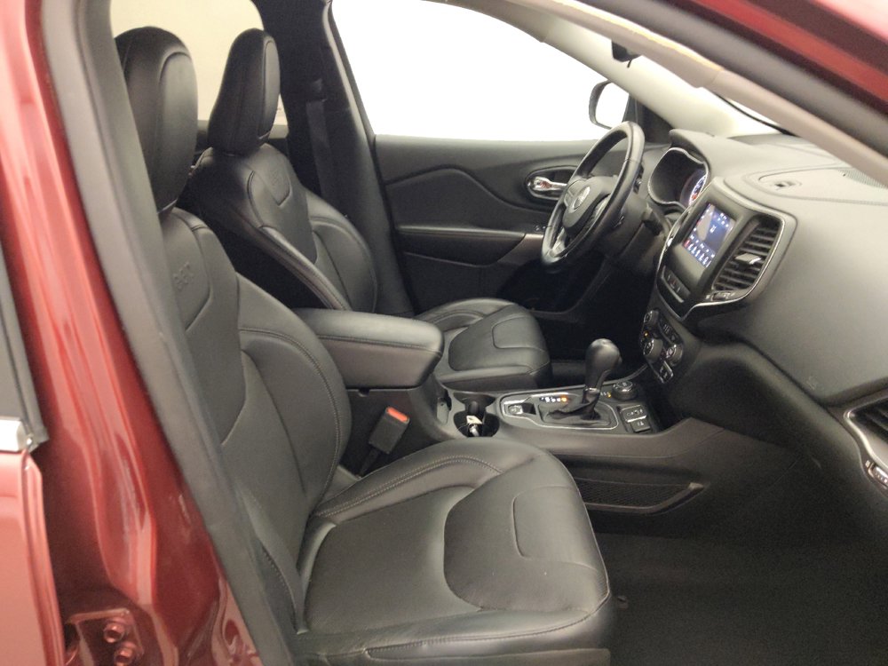 Used 2021 Jeep Cherokee Latitude Lux w/ Sun & Sound Group AWD/4WD image 21