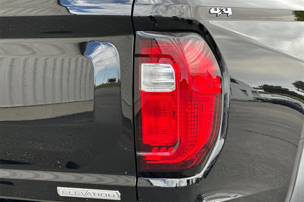 New 2025 GMC Canyon Elevation w/ Convenience Package image 7