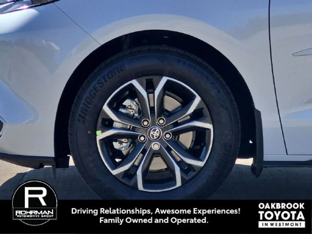 New 2026 Toyota Sienna Platinum AWD/4WD image 10