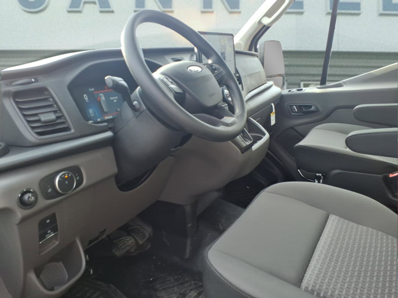 New 2026 Ford Transit 250 148 Medium Roof RWD image 8