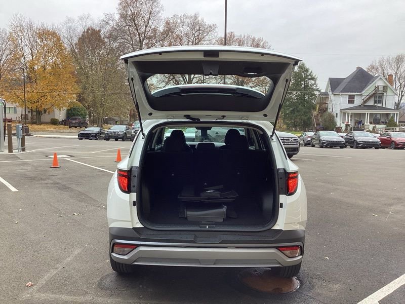 New 2026 Hyundai Tucson SE image 10