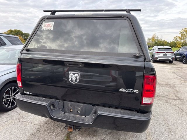 Used 2017 RAM 1500 Express AWD/4WD image 4