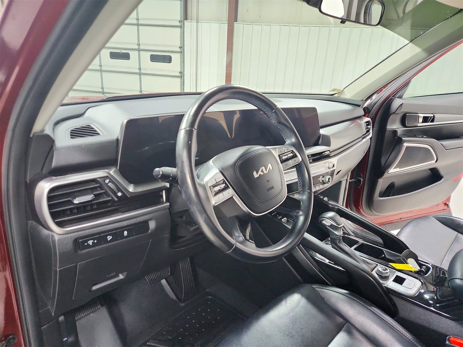 Used 2024 Kia Telluride S w/ S Sunroof Package image 18