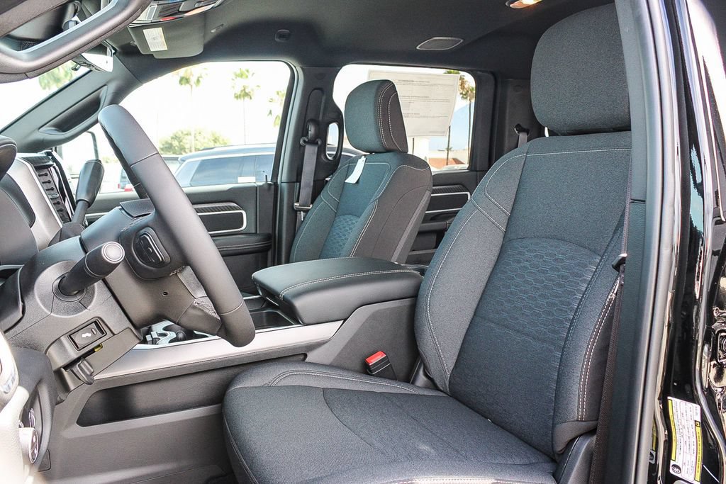 New 2026 RAM 3500 Big Horn AWD/4WD image 18
