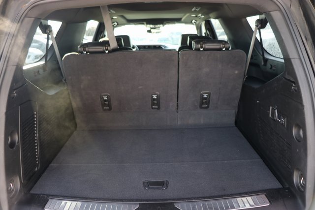 Used 2024 GMC Yukon XL Denali image 13
