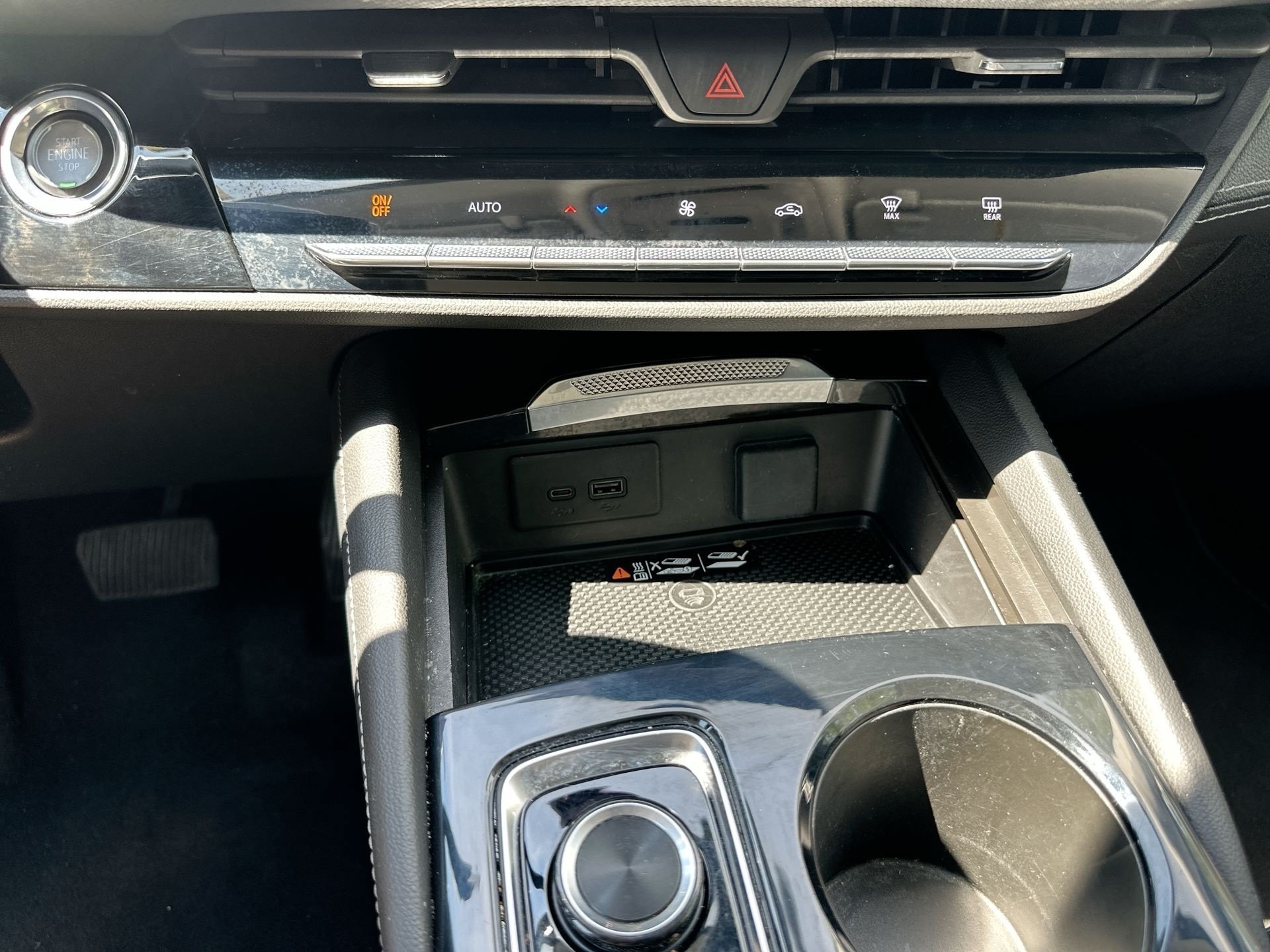 Used 2024 Buick Envision Preferred AWD/4WD image 34