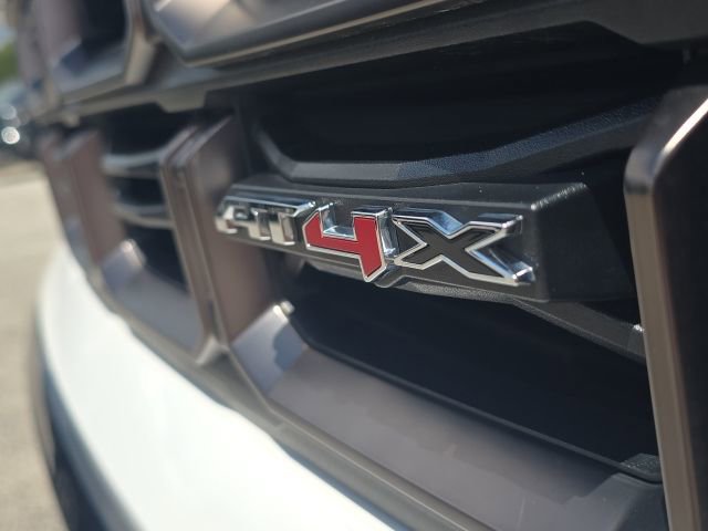 Used 2024 GMC Canyon AT4X image 9