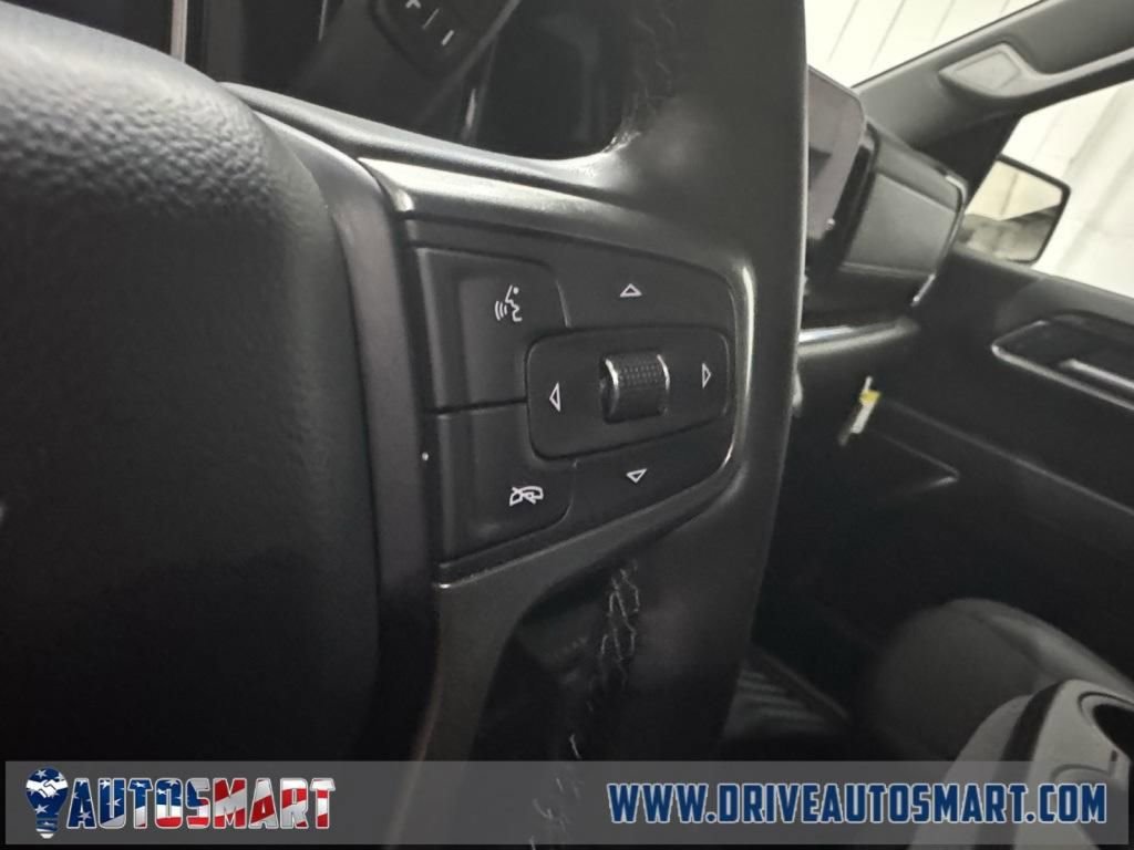 Used 2025 Chevrolet Silverado 1500 LT image 17