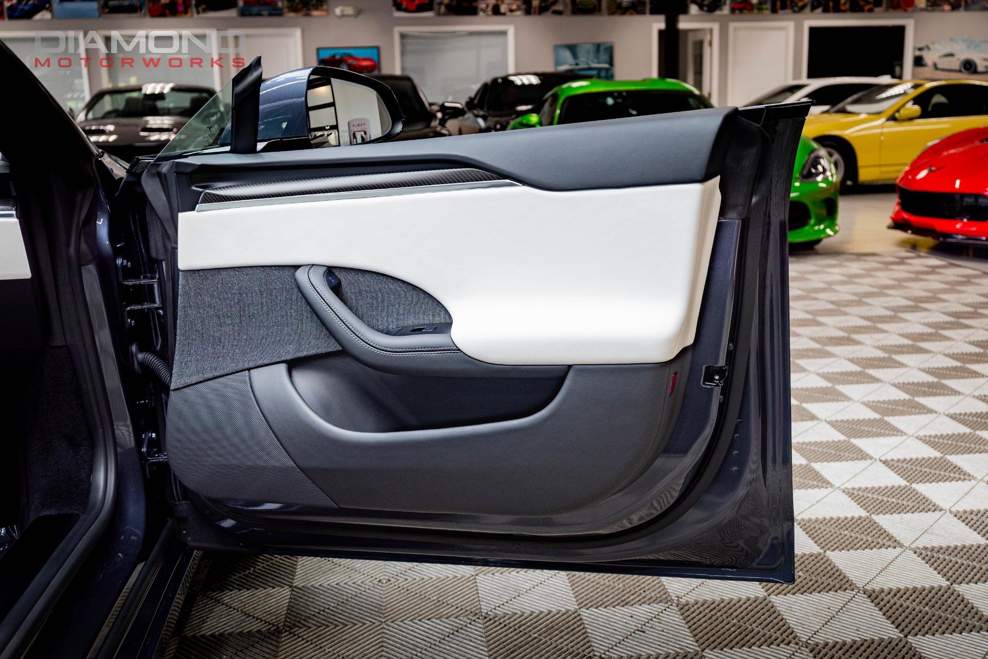 Used 2022 Tesla Model S Plaid AWD/4WD image 93