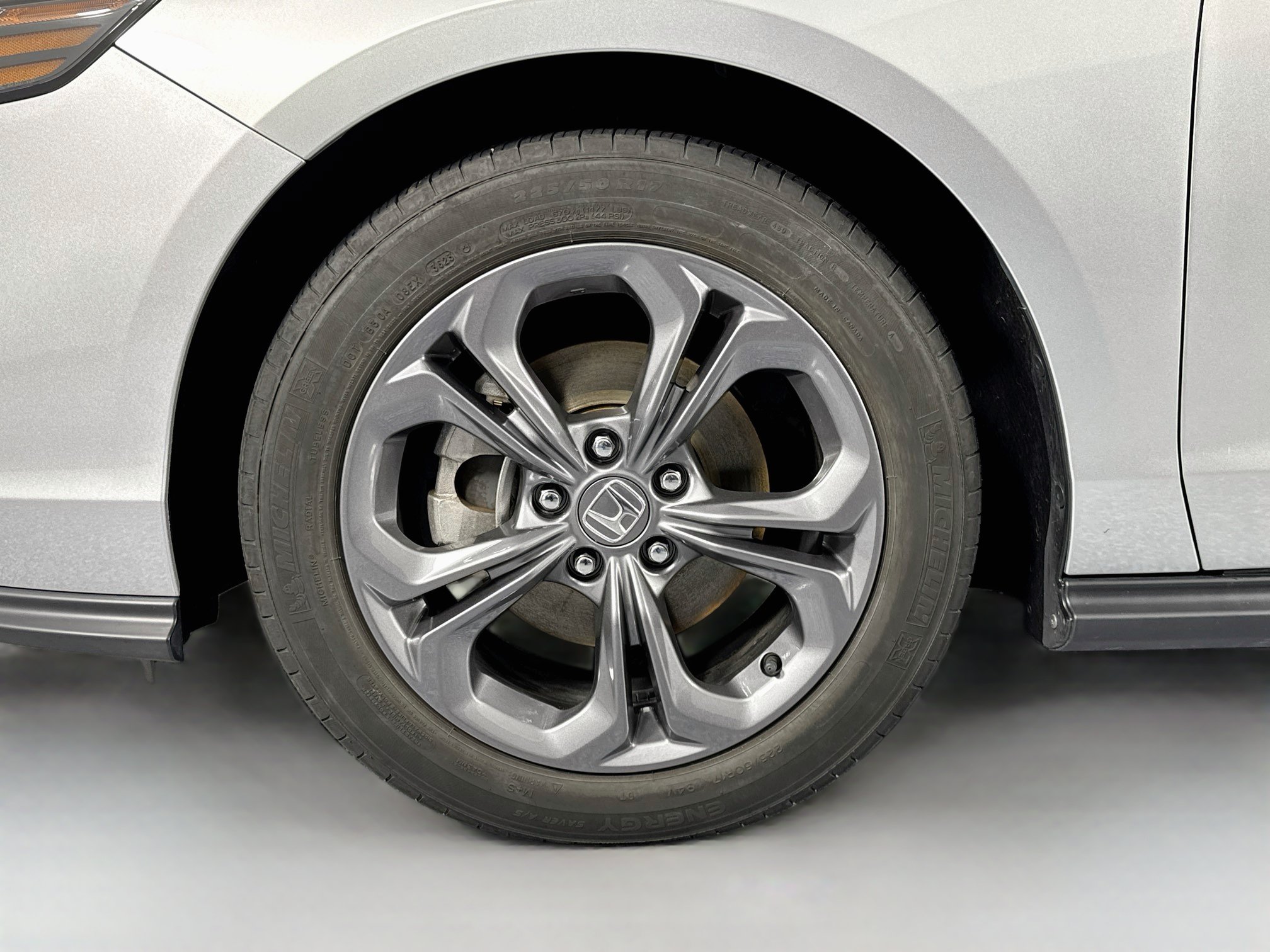 Certified 2024 Honda Accord EX image 30