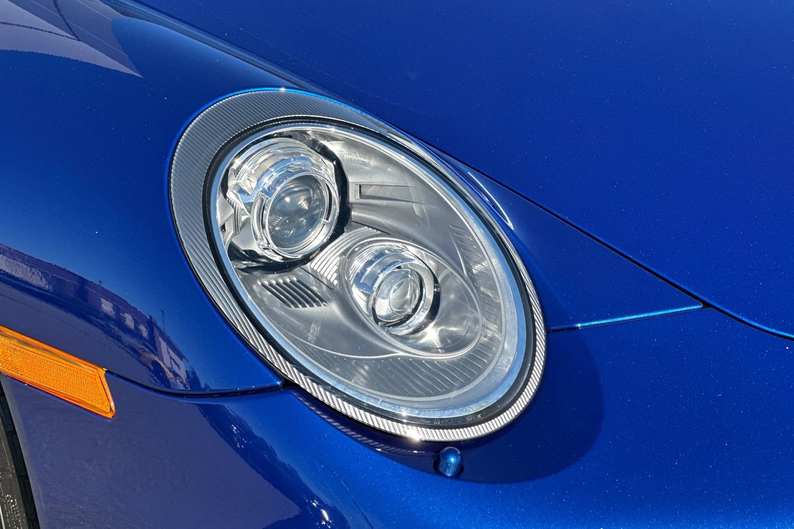 Used 2010 Porsche 911 Turbo image 38