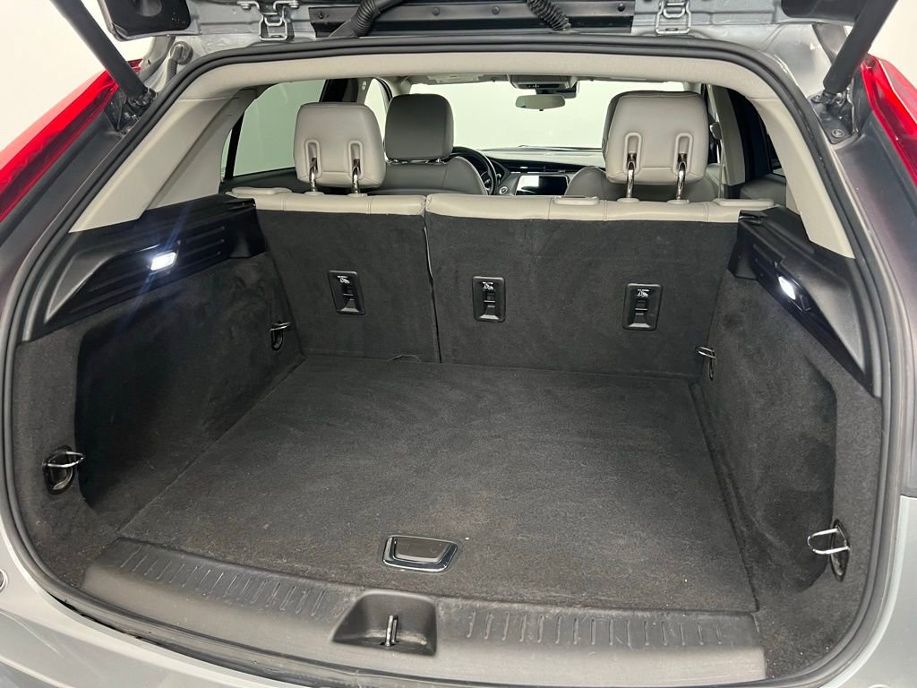 Used 2023 Cadillac XT4 Luxury w/ Trailering Package image 7