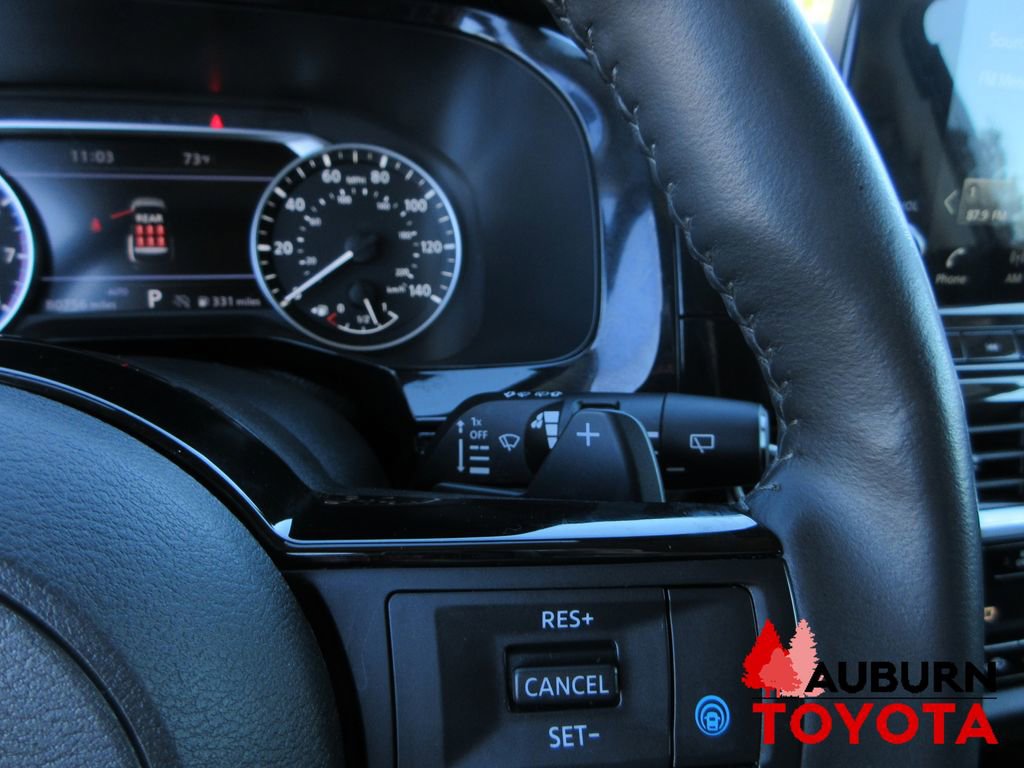 Used 2024 Nissan Pathfinder SL image 18