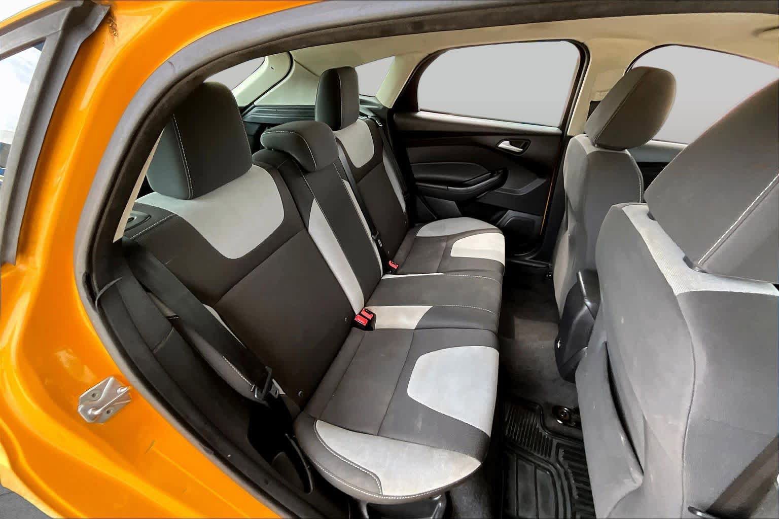 Used 2012 Ford Focus SE FWD image 20